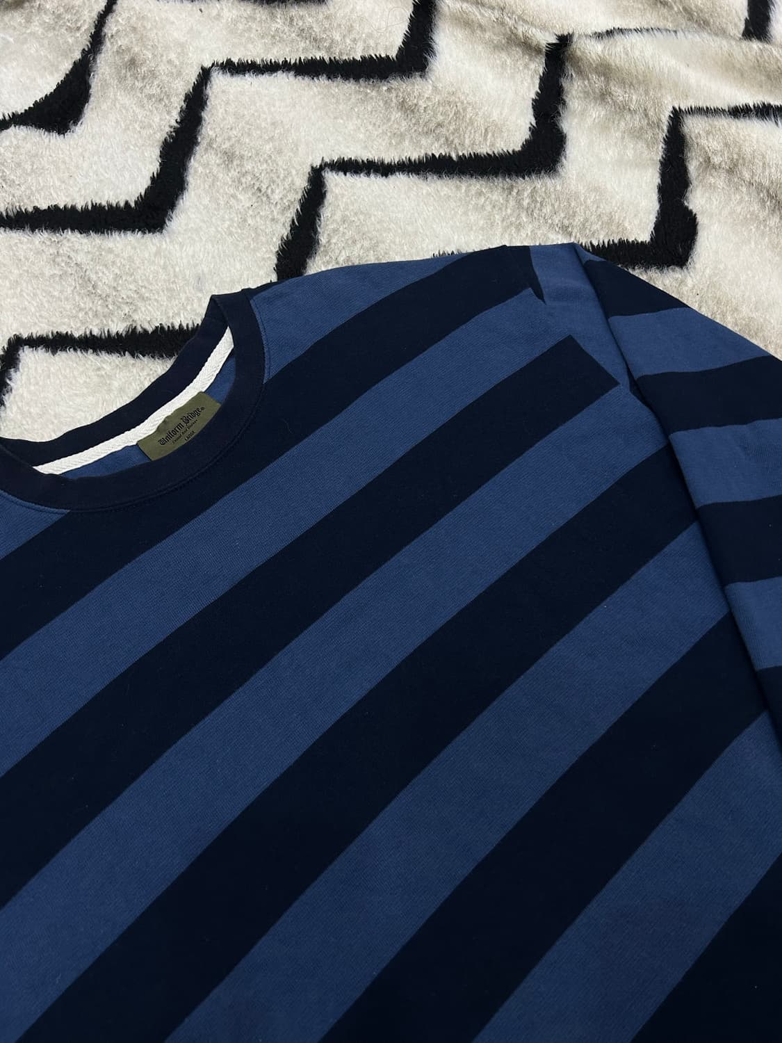 [L]유니폼브릿지 스트라이프 맨투맨 상품이미지1