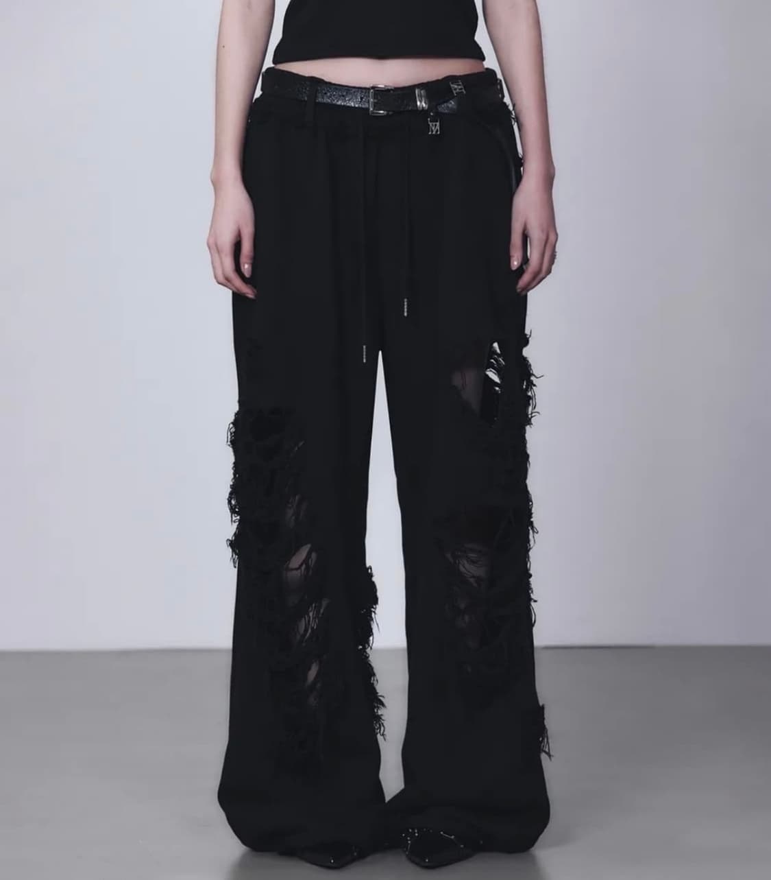 Scratch Damage Wide Sweat Pants  상품이미지1