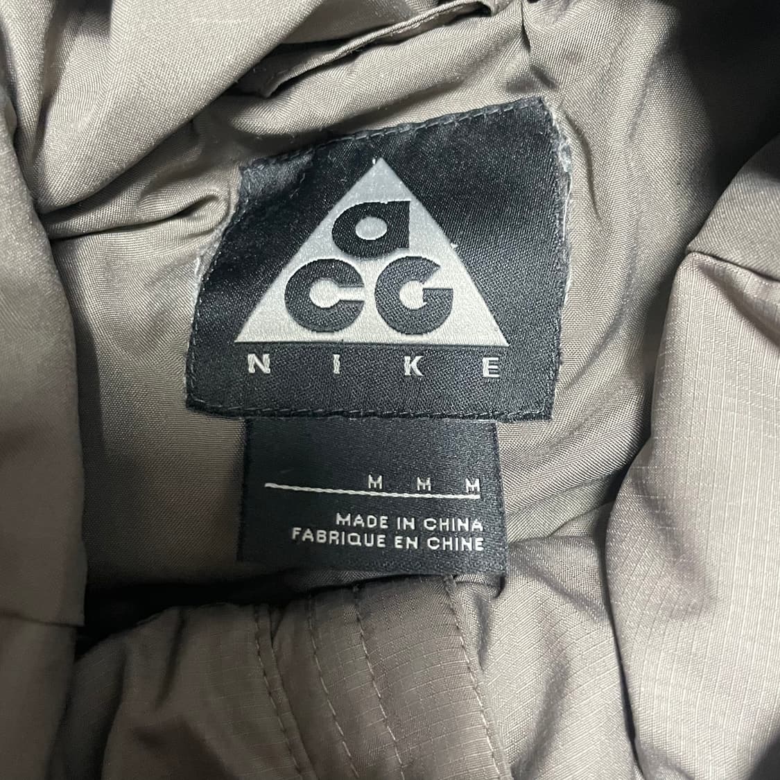 M 나이키 ACG 후드 퀼팅자켓 상품이미지4