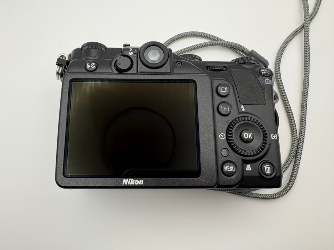 니콘 쿨픽스 P7000 디카 상품이미지2