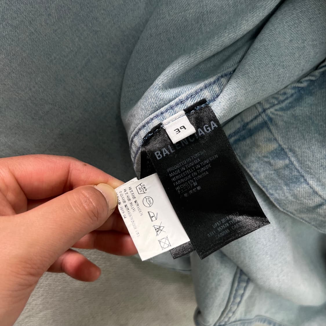 105 발렌시아가 19SS 백로고 데님 셔츠 상품이미지10