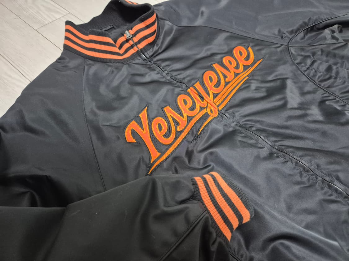 한화이글스x예스아이씨 콜라보 점퍼 상품이미지2