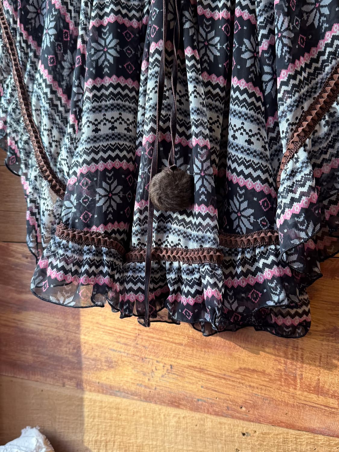 Nordic Pompom Overfit Blouse 0037 상품이미지3