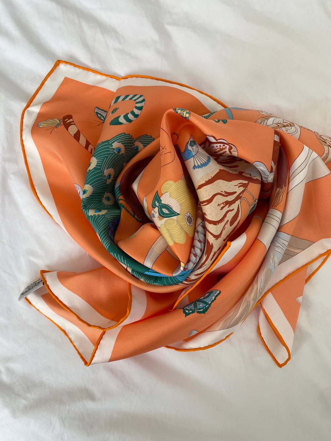 에르메스 스토리 까레90 실크 스카프 상품이미지10