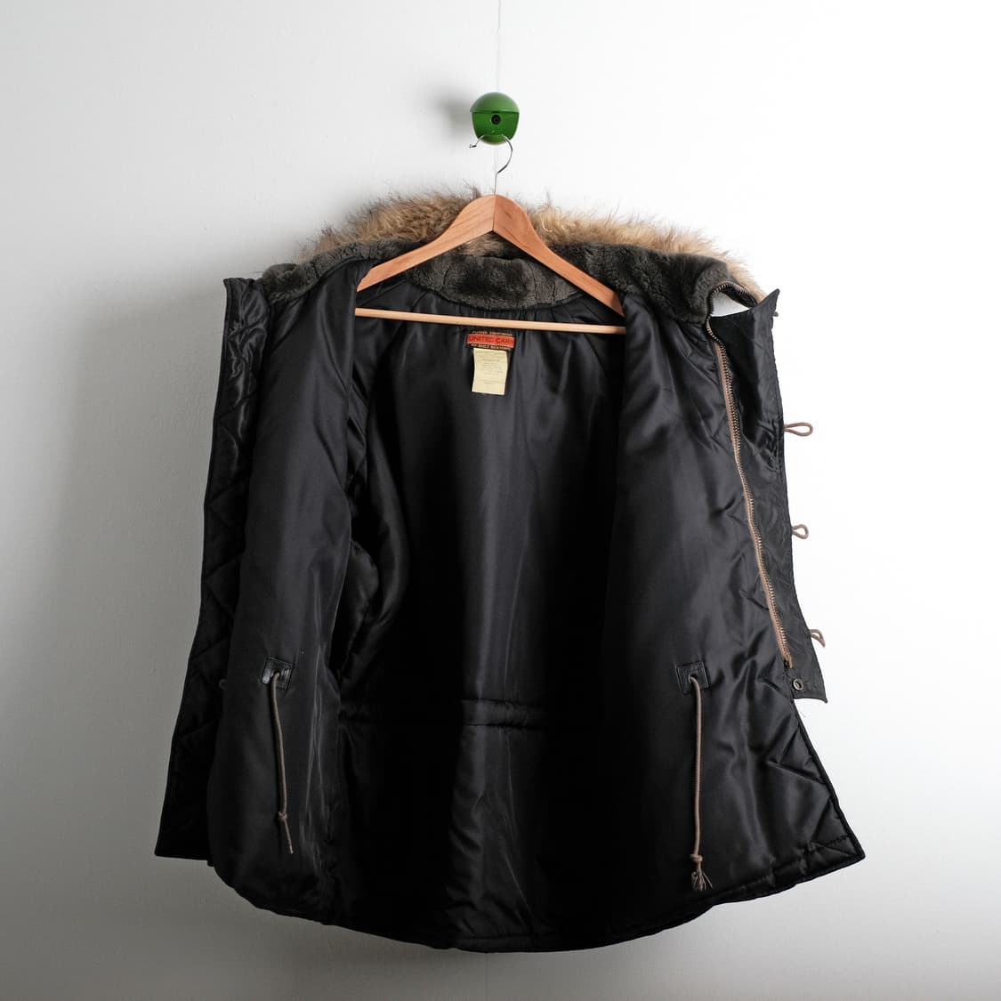 유나이티드카 버즈릭슨 N-3B 블랙 M(97-103)사이즈 상품이미지10