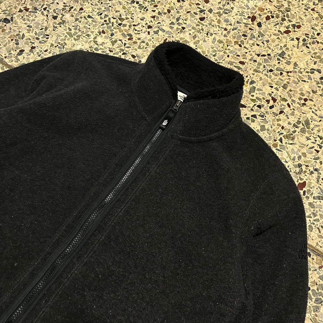 노스페이스(THE NORTH FACE) 블랙 플리스 상품이미지2