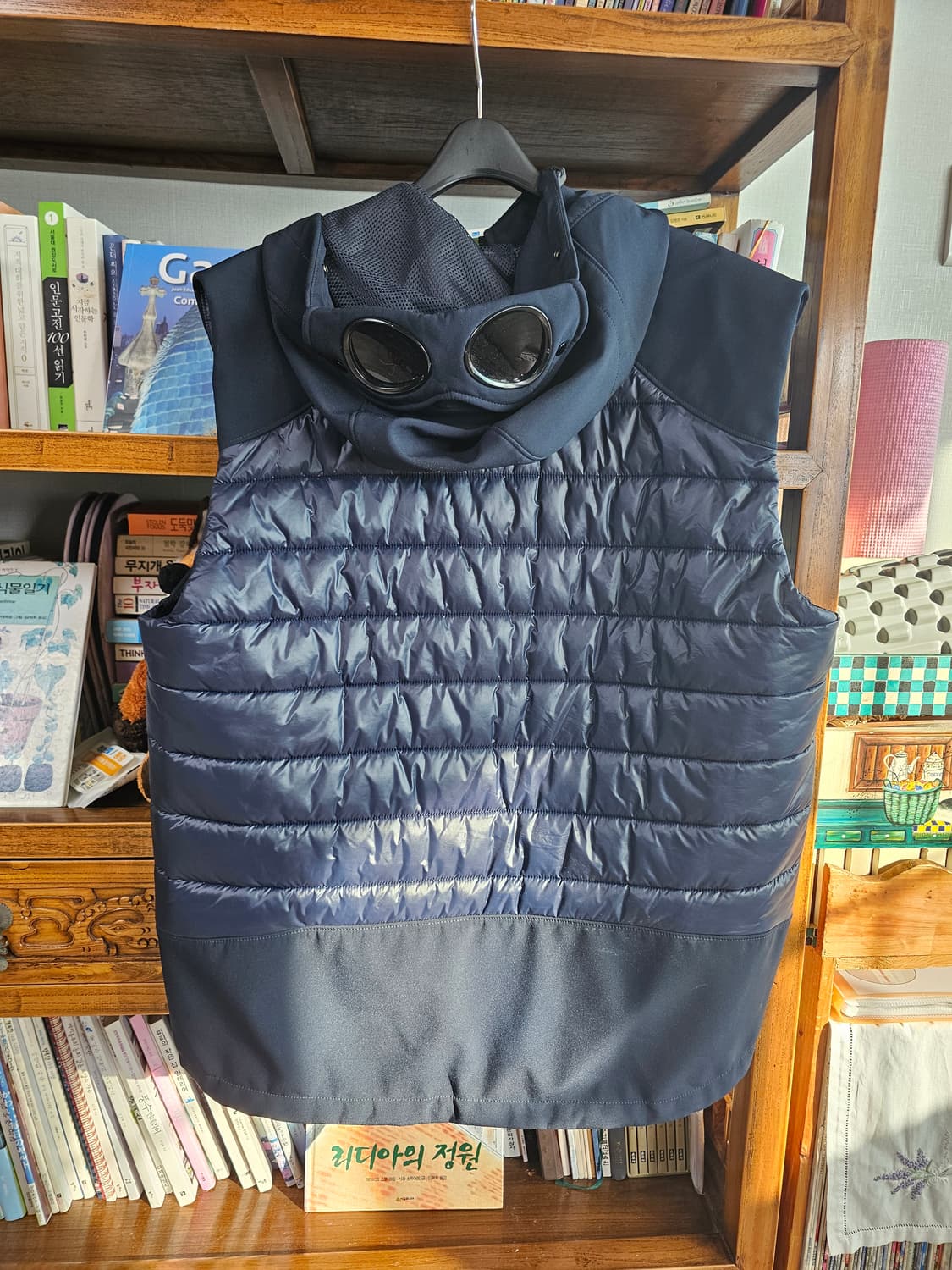 54사이즈（105-110)씨피 cp컴퍼니 나일론 조끼패딩 팔아요 정품  상품이미지1