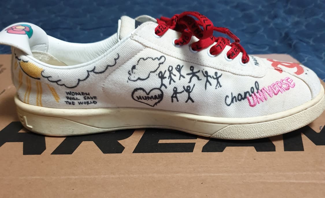 샤넬 퍼렐 윌리엄스 스니커즈 42 (270) 상품이미지4