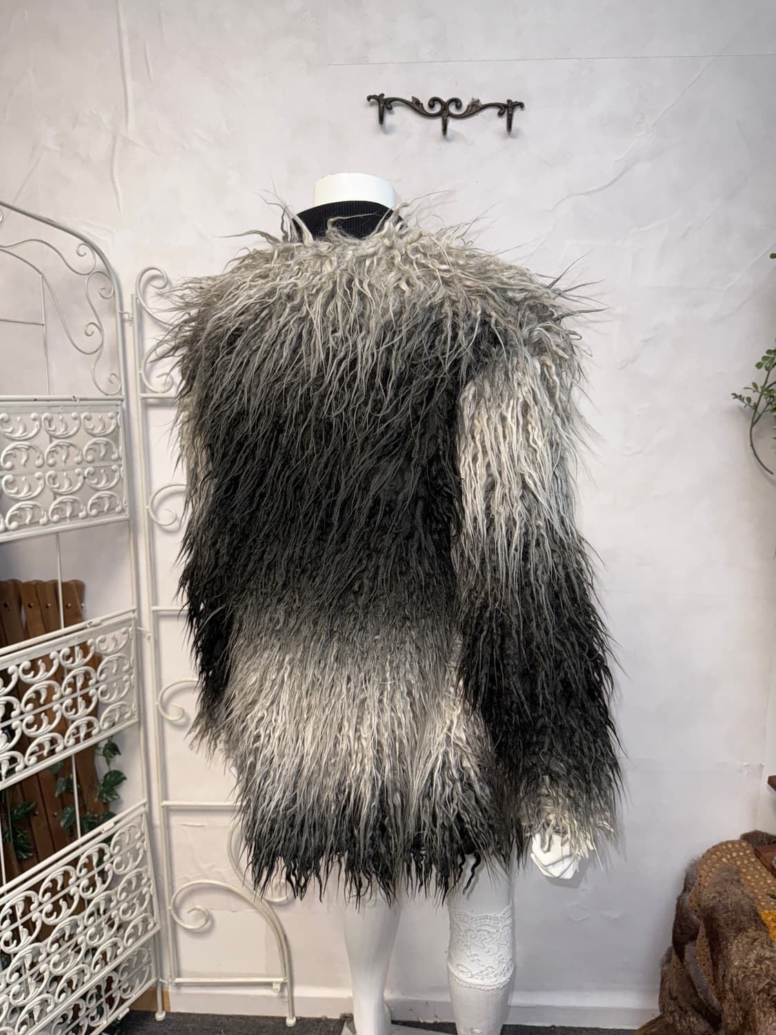 Black & gray gradient grunge fur jacket  상품이미지6