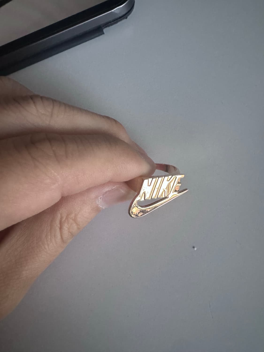 슈프림 나이키 반지 9사이즈 14k 상품이미지1