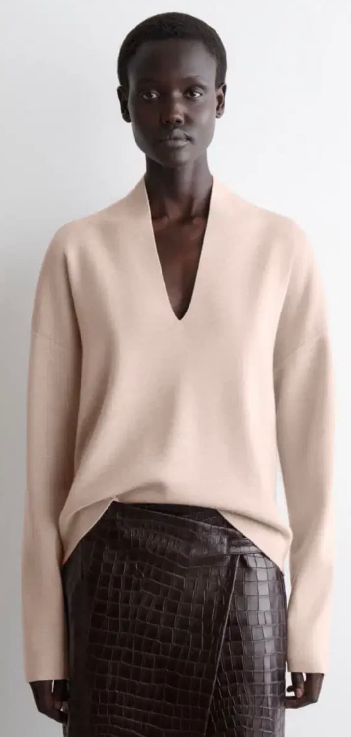 (새상품) 코스 cos 드레이프 울 브이넥 니트 베이지 M 상품이미지1