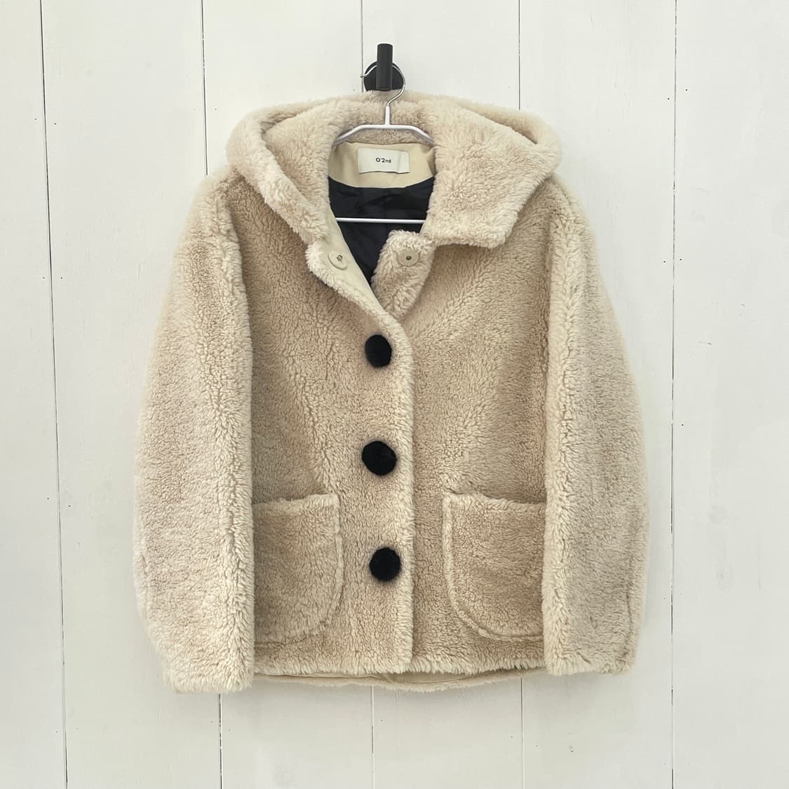 오즈세컨 울 100% 덤블 뽀글이 후드 자켓 아이보리 상품이미지7