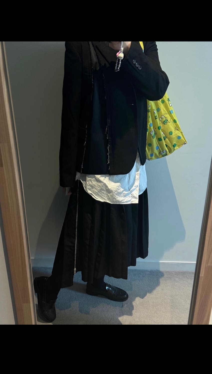 (네고가능)꼼데가르송 블랙 24ss 지퍼 플리츠 스커트 (블랙 M) 상품이미지5