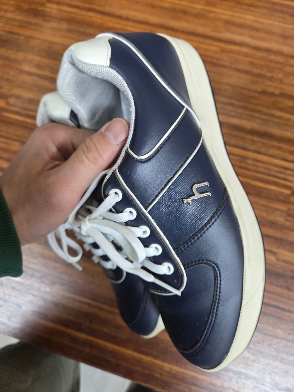 헤지스 가죽 스니커즈 240 상품이미지6