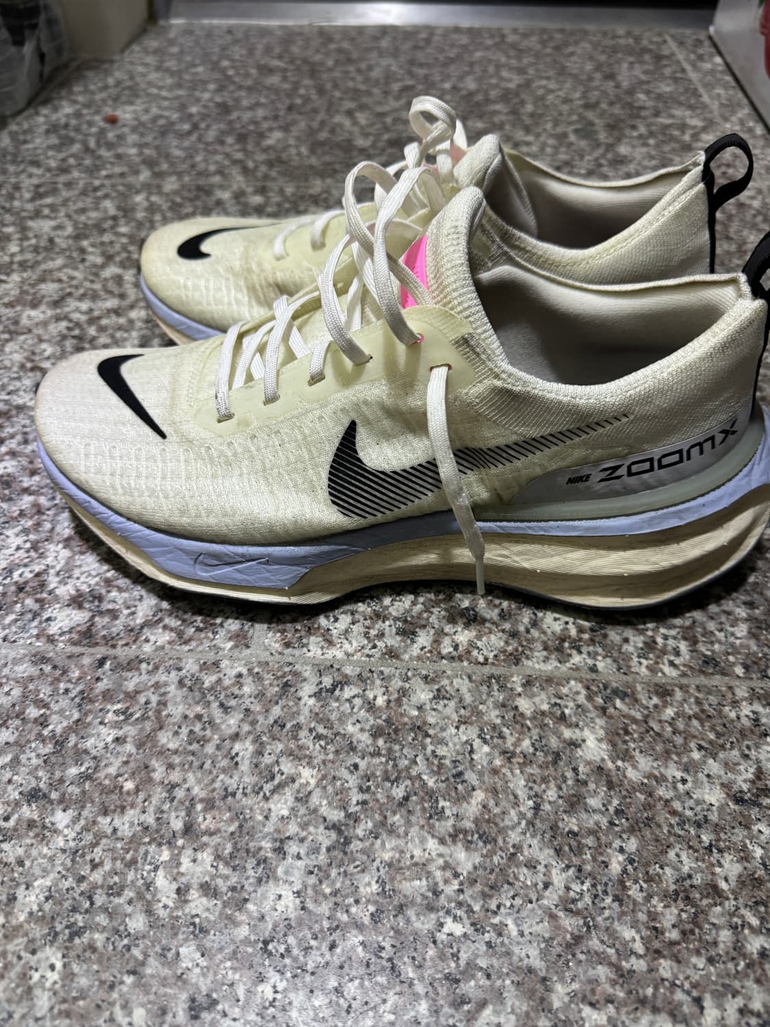 나이키 인빈서블 런 270 상품이미지2