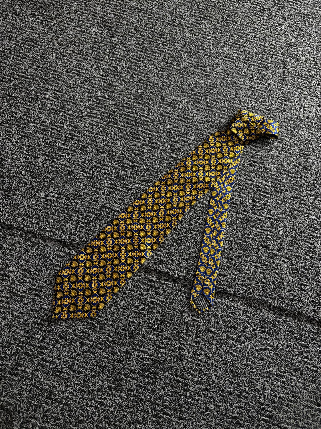 90s 지아니 베르사체 아카이브 메두사 패턴 넥타이 4161 상품이미지3