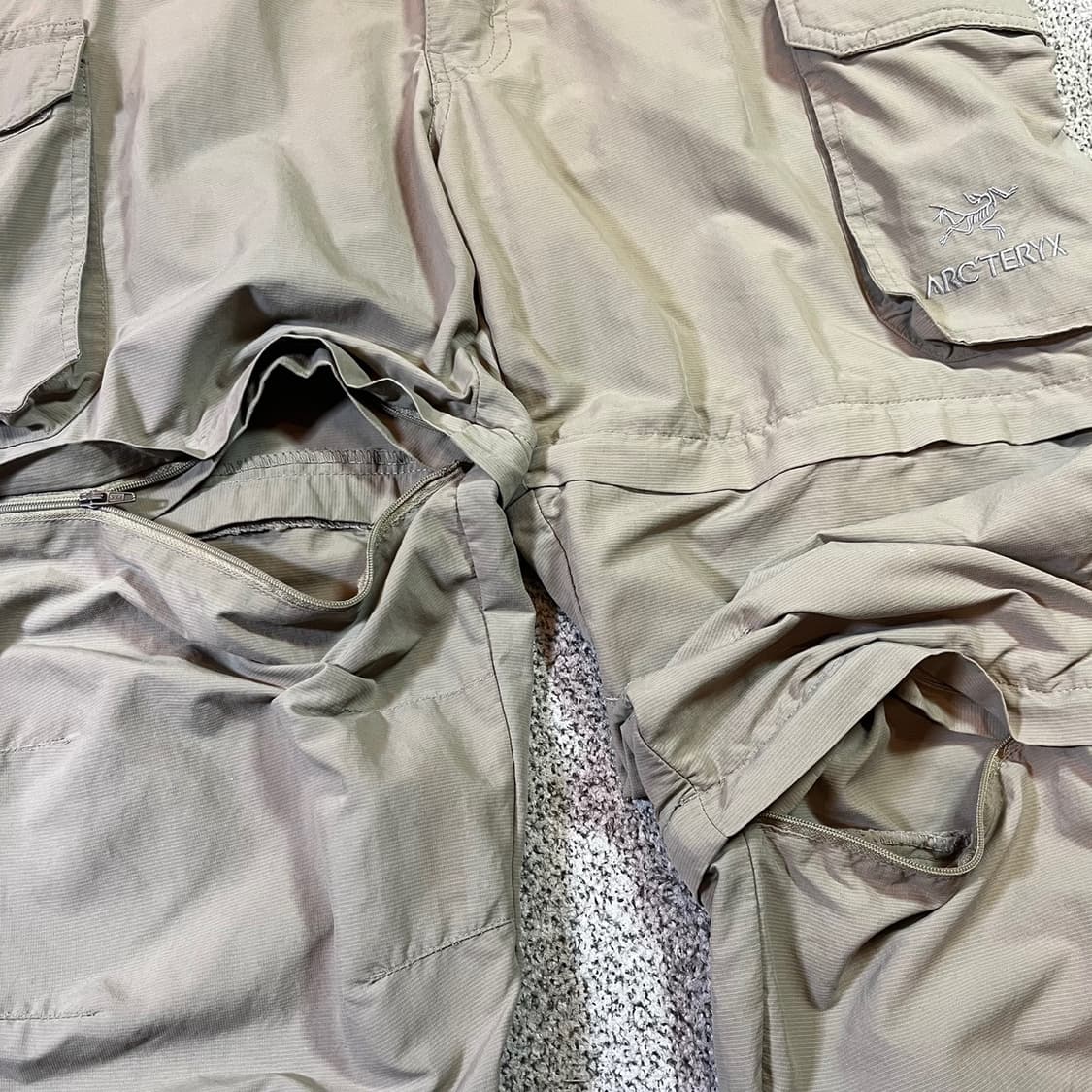 아크테릭스 컨버터블 카고 팬츠 상품이미지3