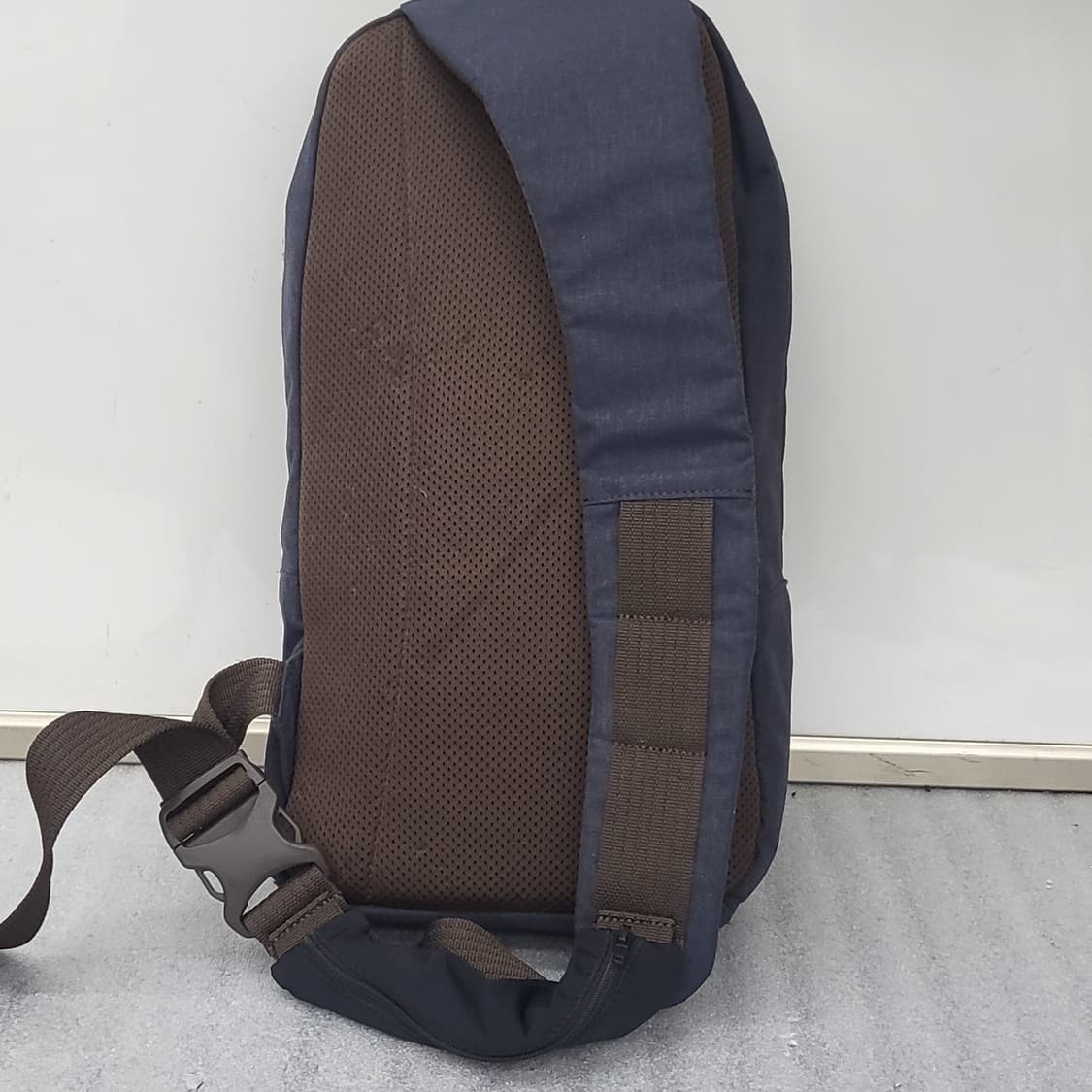 블랙야크 정품 코트나 태블릿 가능한 슬링백
38x24x13cm 상품이미지5