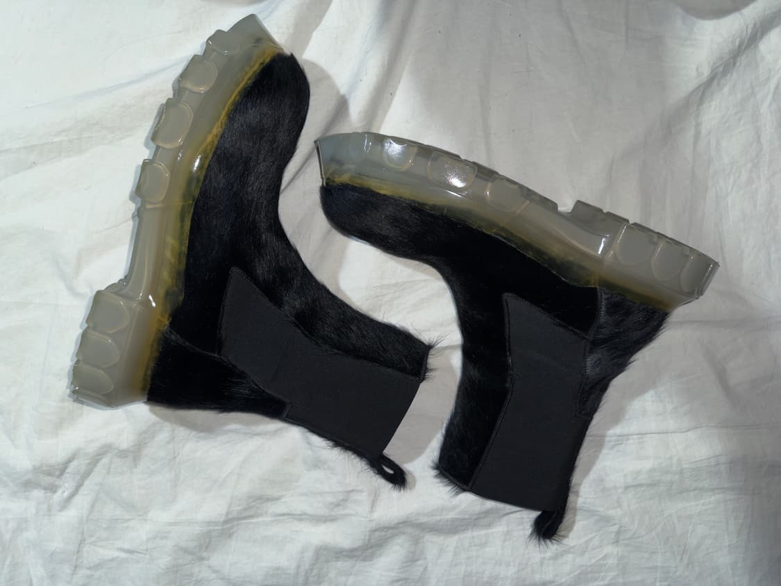 릭오웬스 22SS 포니헤어 ‘bozo’ 트랙터 부츠 상품이미지4