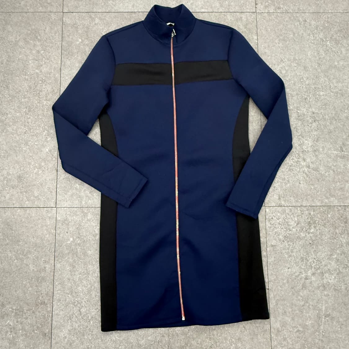 Zara 네이비 배색 집업 원피스 상품이미지5