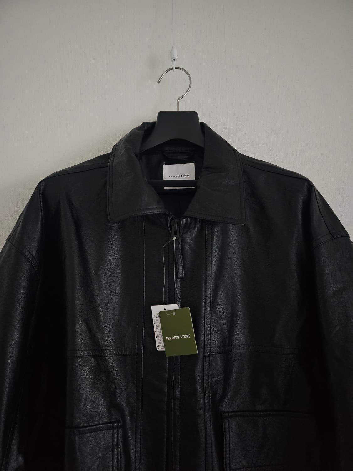 프릭스스토어 페이크레더 자켓 상품이미지4