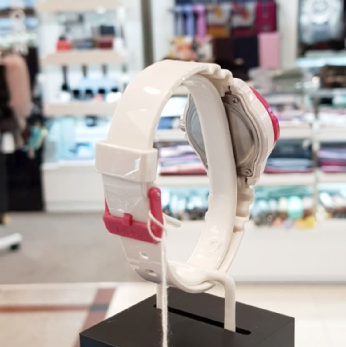 카시오 여성 우레탄 손목시계LRW-200H-4BVDF 판매 상품이미지2