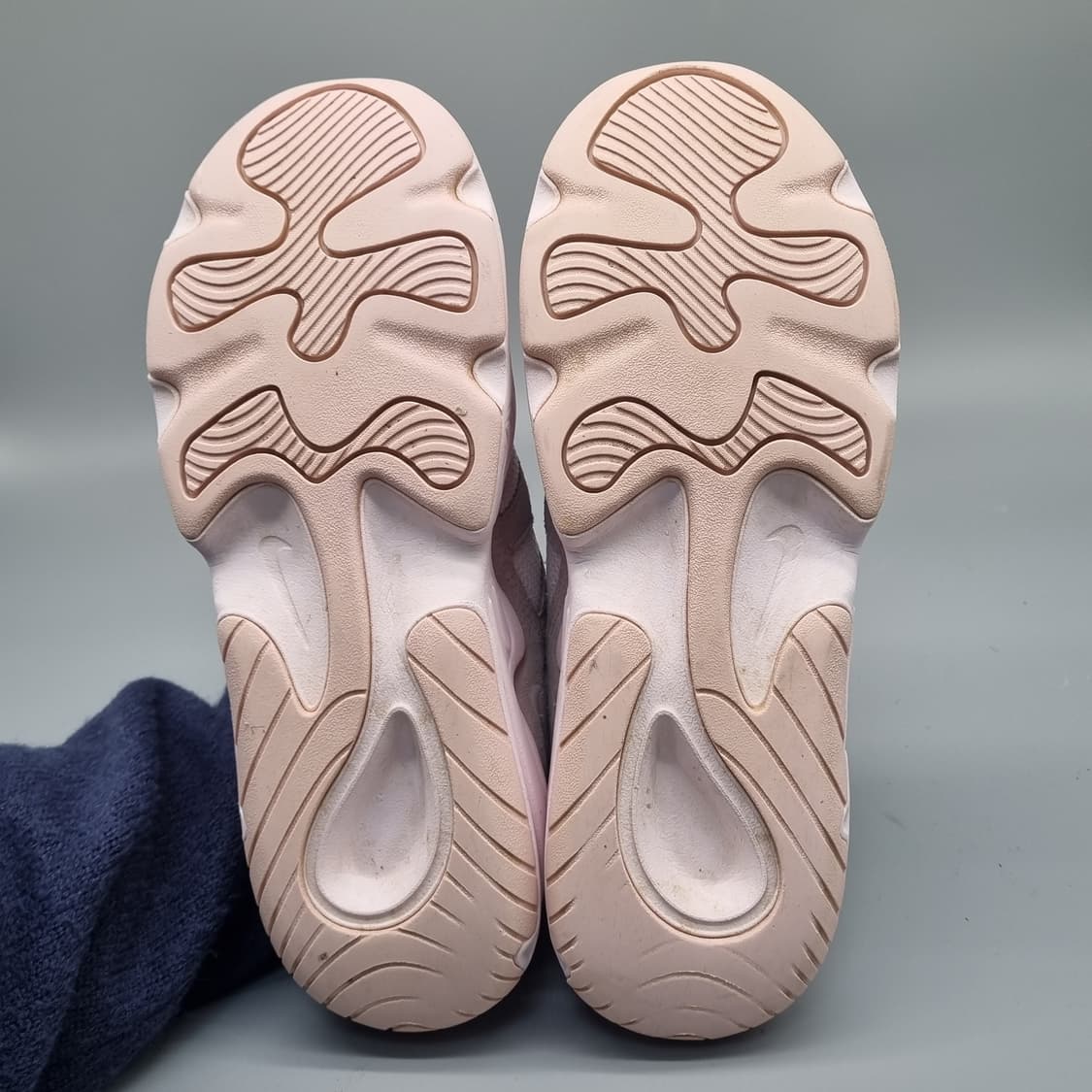 나이키 테크헤라 운동화 255 상품이미지3