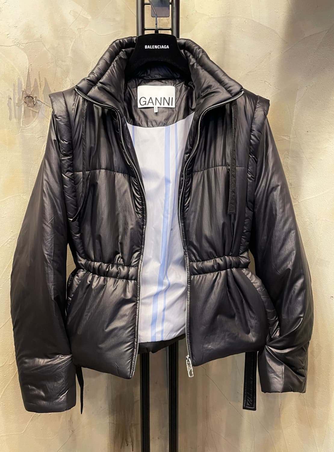 Ganni 백로고 퀼티즈 자수 하이넥 패딩 상품이미지6