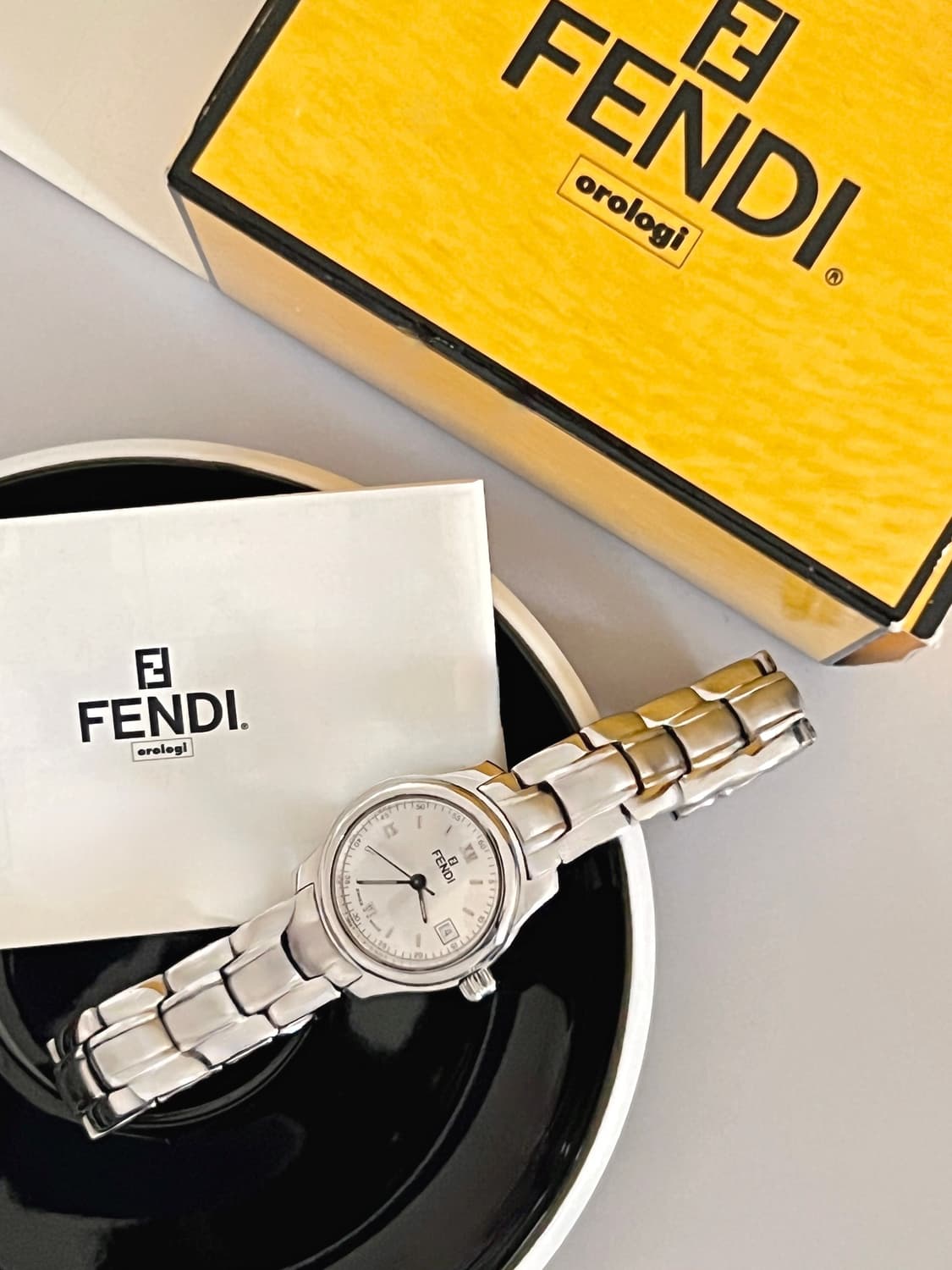 FENDI 실버 라운드 다이얼 펜디 시계 상품이미지8