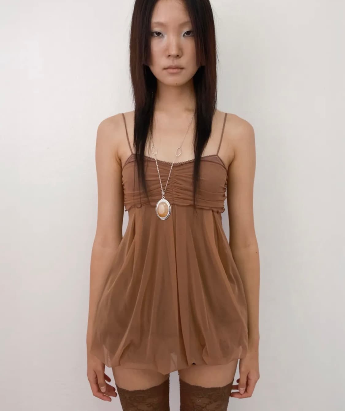 루즈슬립오버 메쉬 플러프 미니 탑 *모카 트러플 상품이미지1