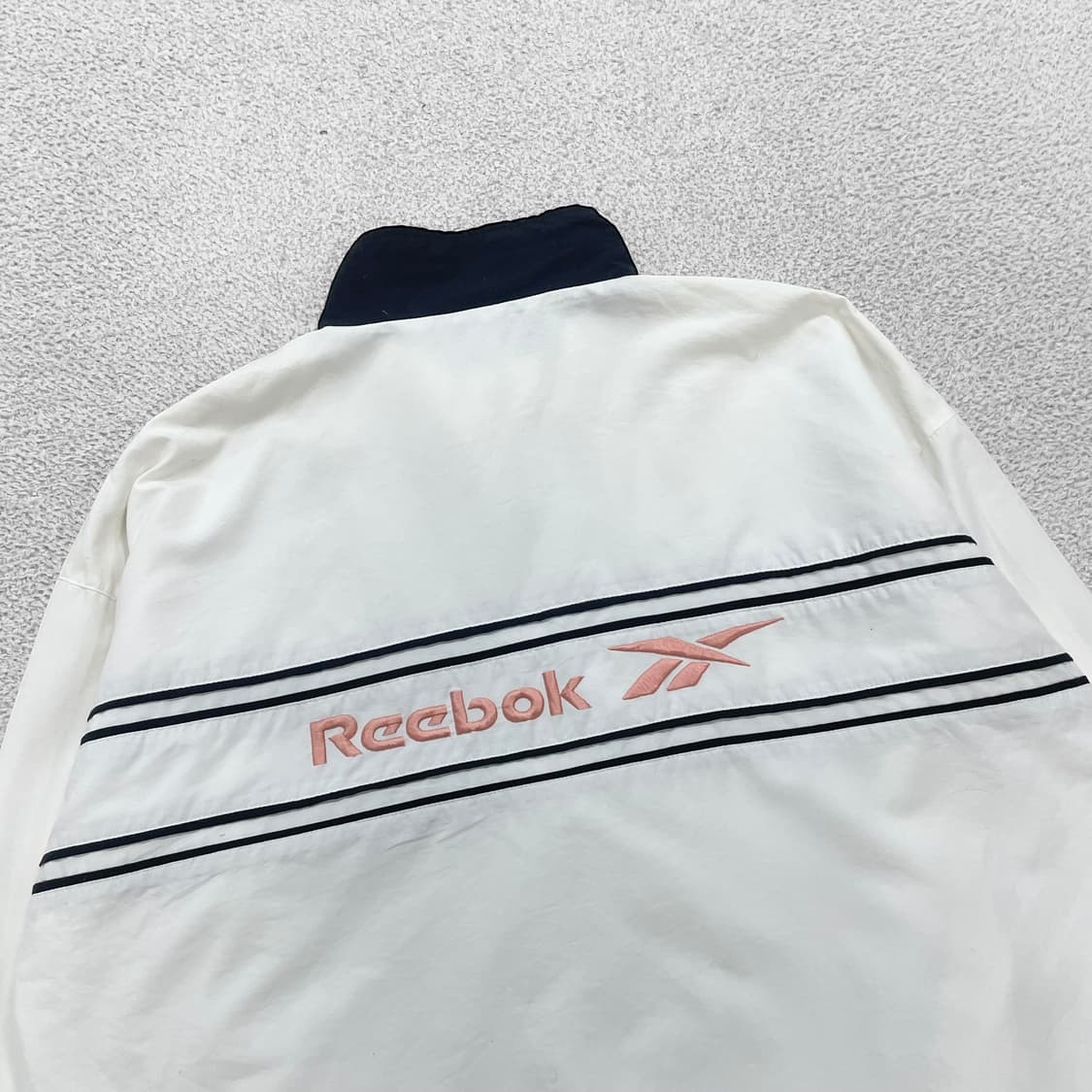 리복 Reebok 올드스쿨 빅 로고 바람막이 자켓 화이트 상품이미지3