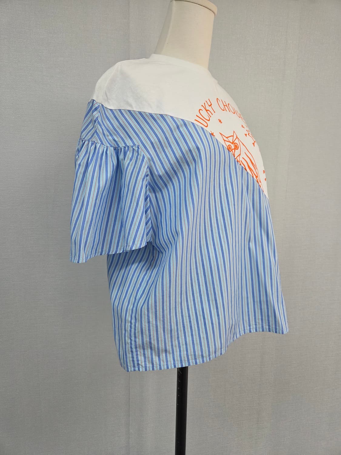 럭키슈에뜨   여성반팔티 상품이미지3