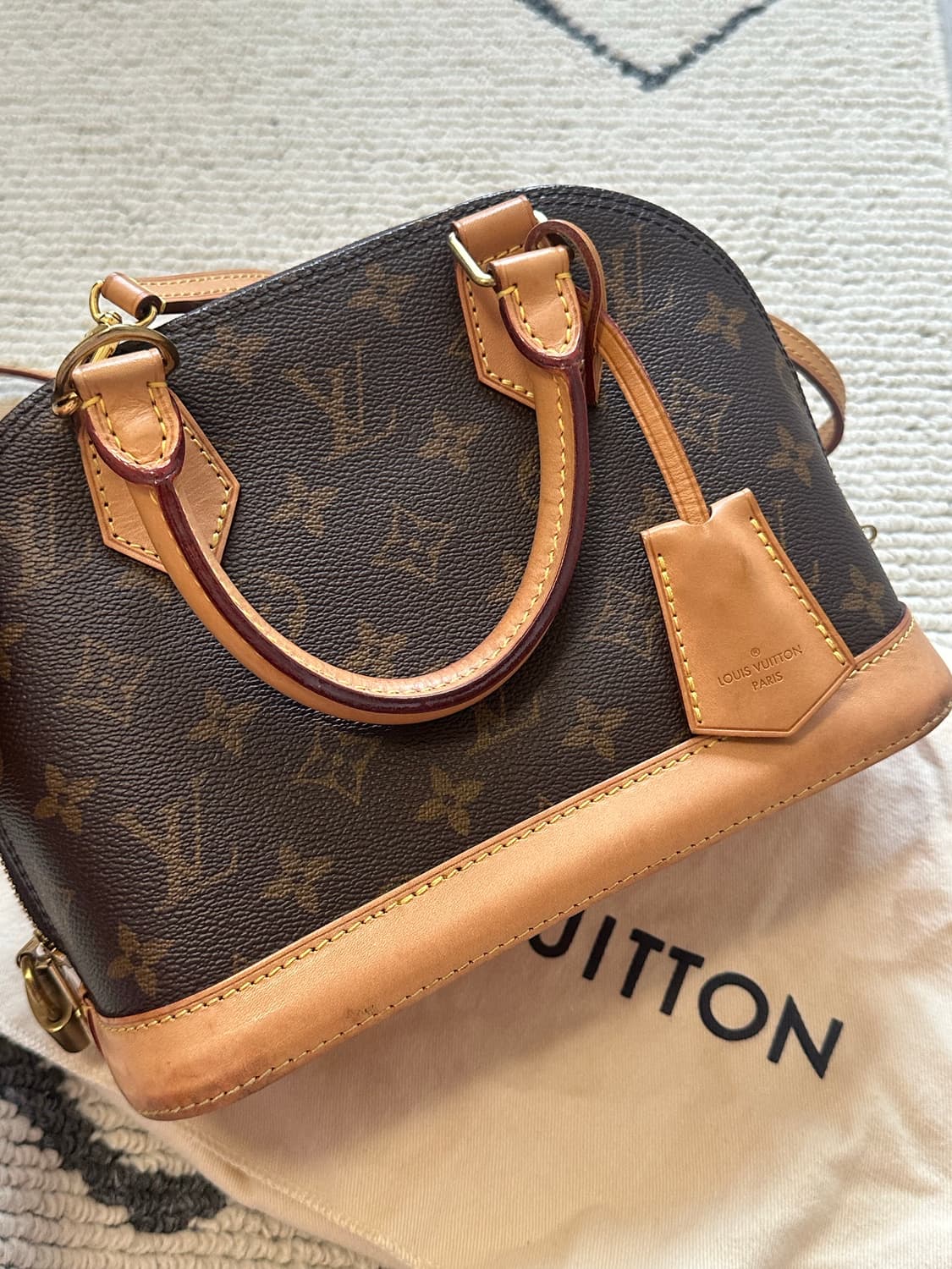 루이비통 알마 BB 모노그램 판매합니다 (21년 구매 / 정품 / 풀박스 상품이미지2