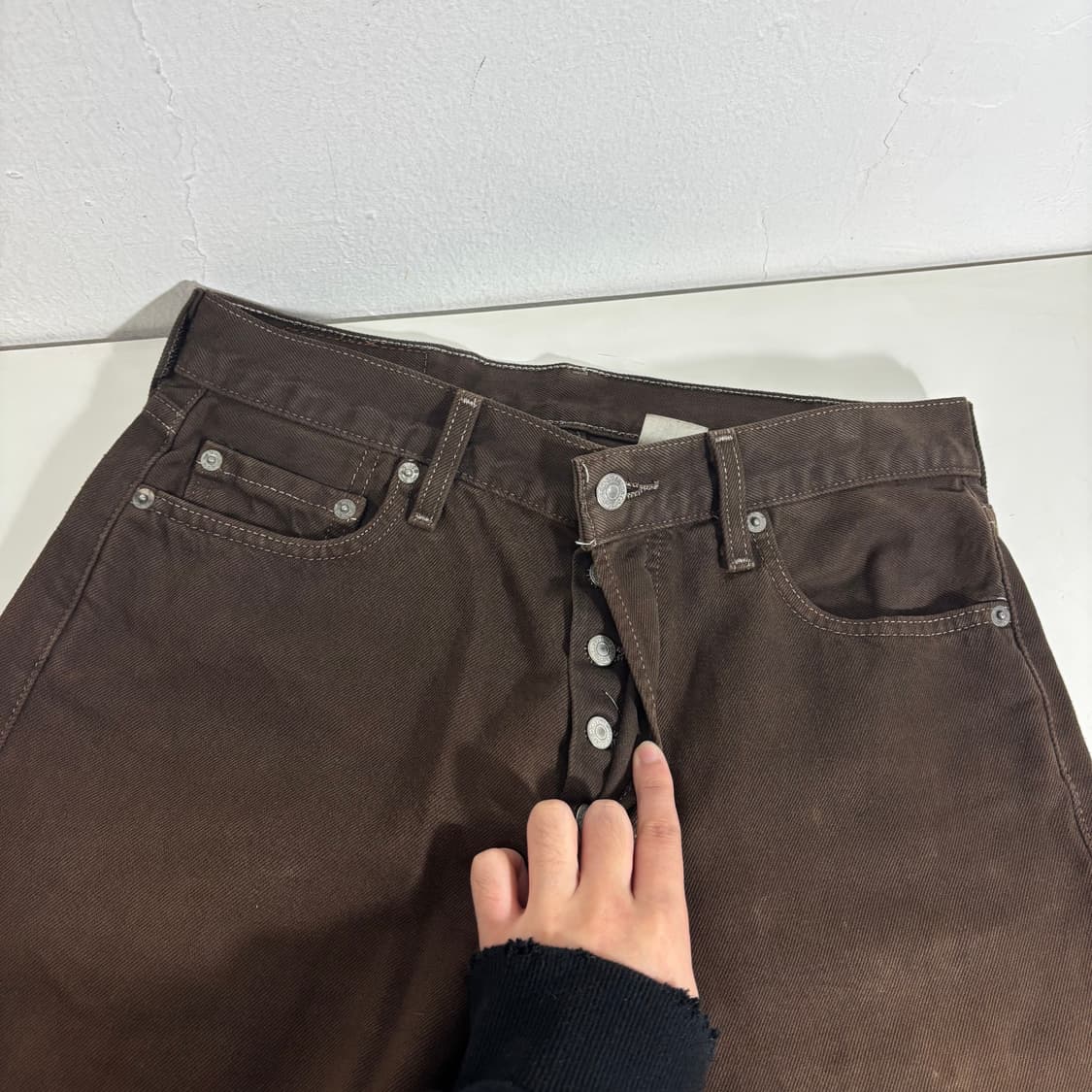 30 리바이스501 다크브라운 스트레이트핏 데님팬츠 상품이미지4