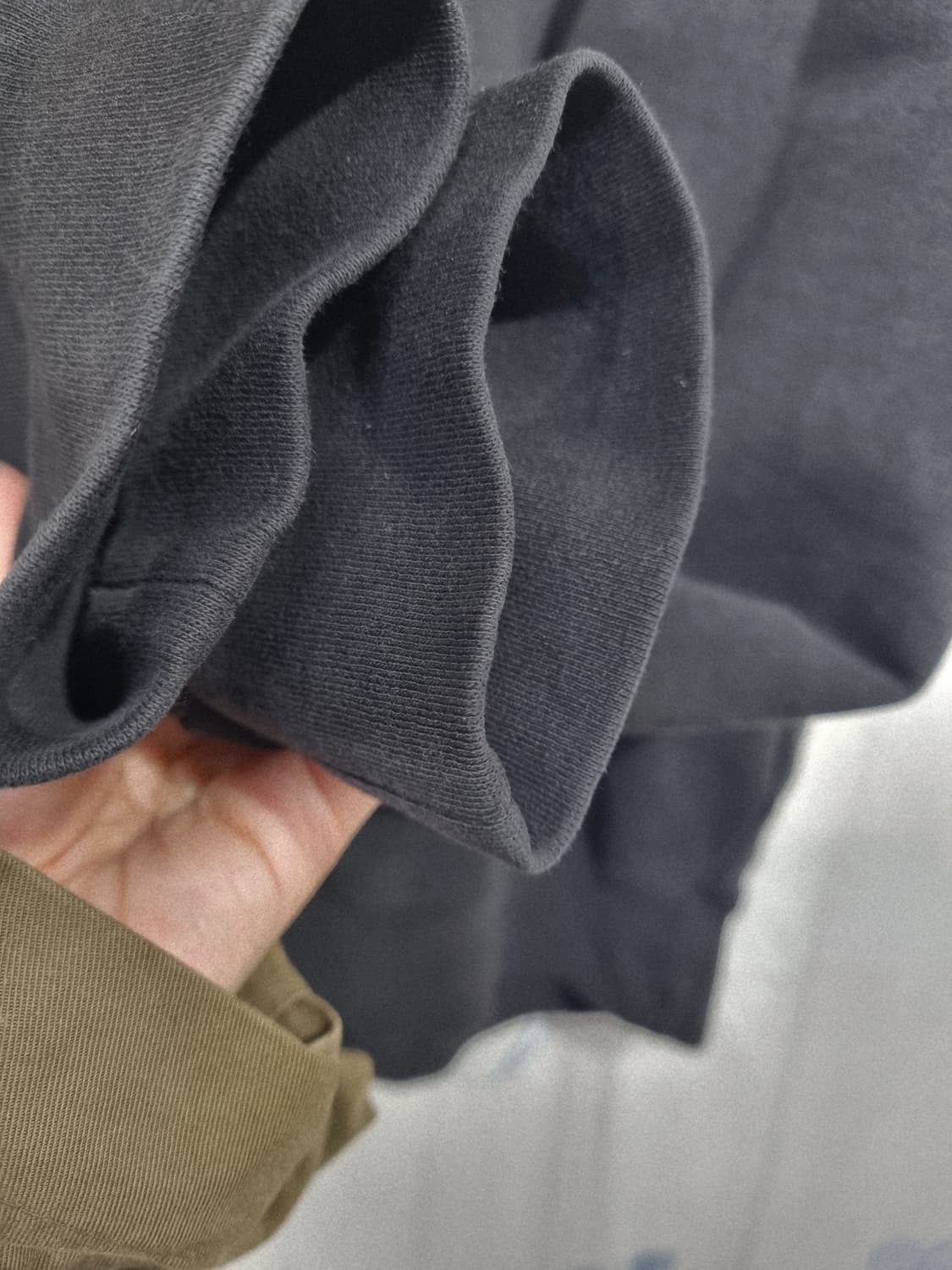 정품) 몽클레르  테디 베어 패치 스웨트 셔츠  상품이미지3