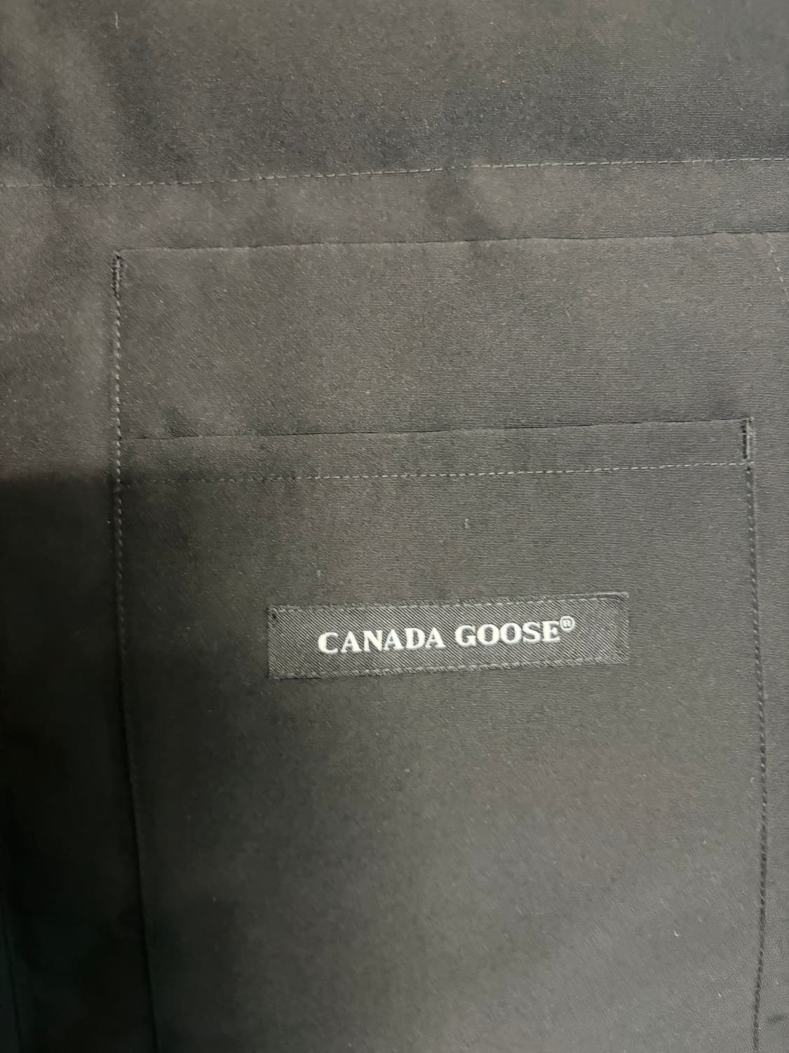 캐나다 구스 패딩조끼 블랙 xxl 상품이미지3