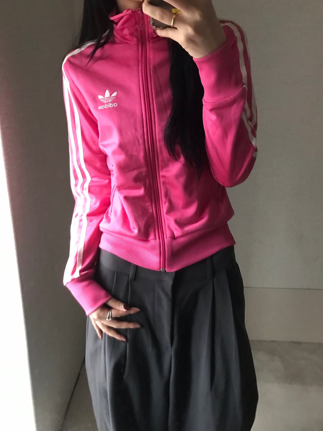 아디다스 핑크 빅로고 제니져지 상품이미지4