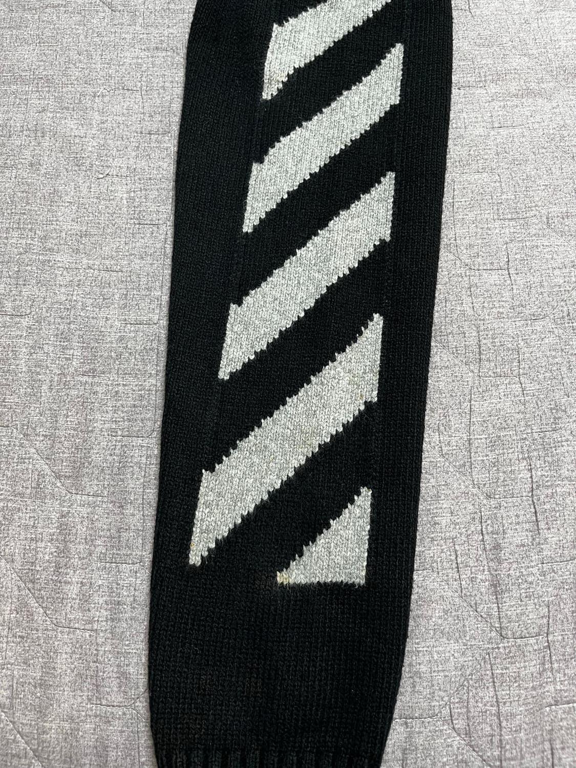 [L size] 오프화이트 애로우 니트 상품이미지9