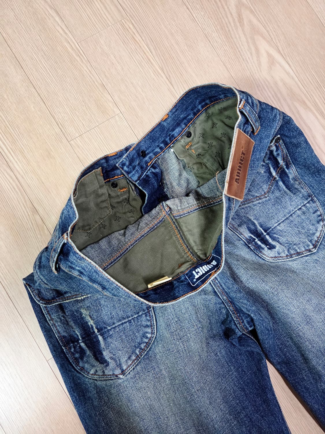 ADDICT 블루 워싱 포켓 디테일 데님 팬츠 상품이미지9