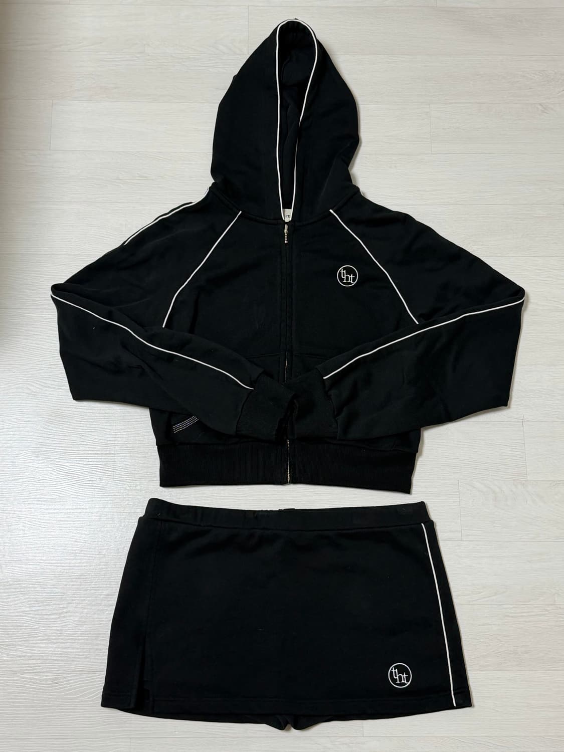 쓰리타임즈 셋업 판매합니다 상품이미지1