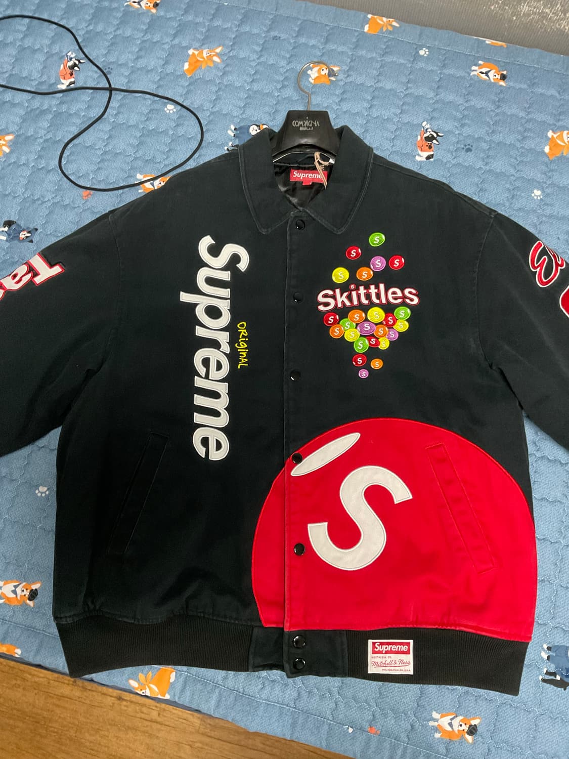 슈프림 x 스키틀즈 x 미첼 앤 네스 바시티 자켓 블랙 xl 상품이미지2