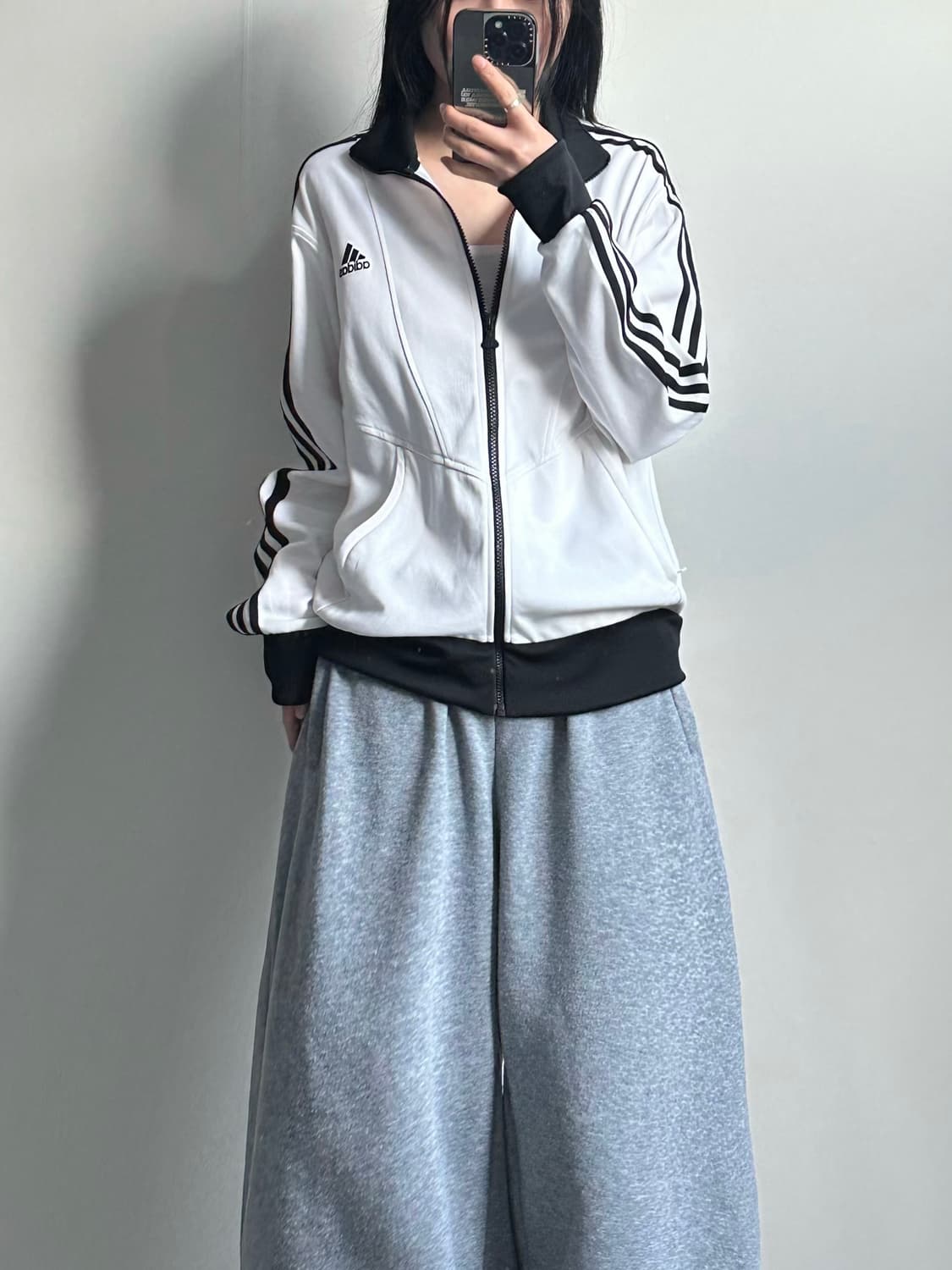 아디다스 화이트 사이드라인 트랙 져지 상품이미지1