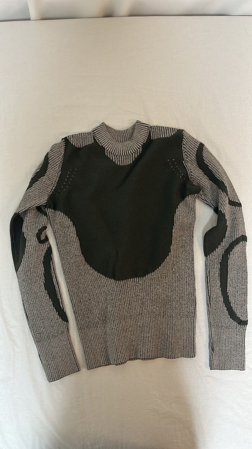 찰리 콘스탄티누 22aw 니트 상품이미지2