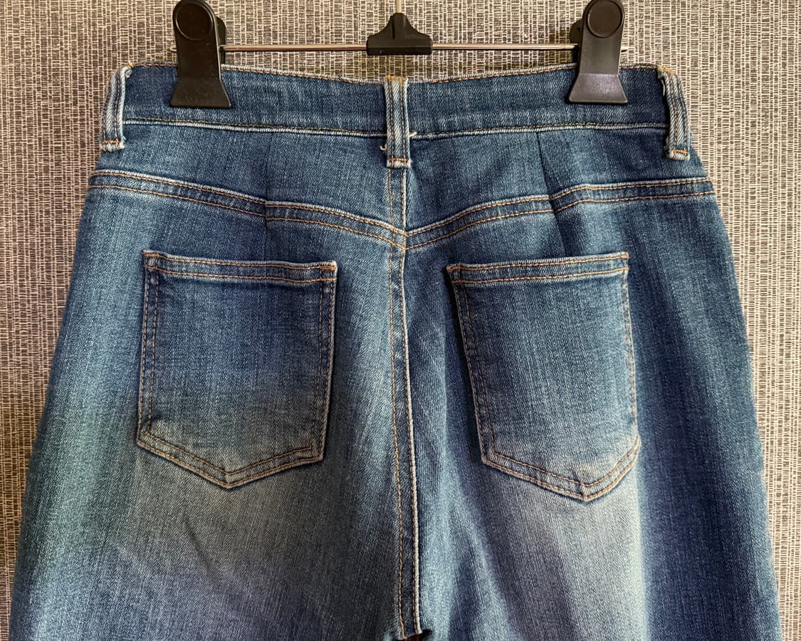 시에로 siero 밑단 내추럴 컷팅 허리 속밴딩 중청 일자 데님 팬츠 상품이미지7