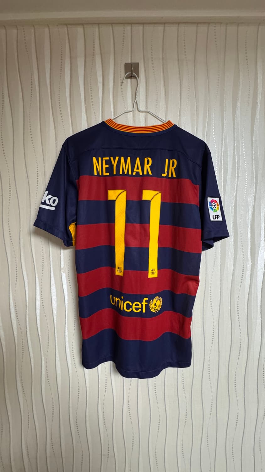15-16 바르셀로나 홈 유니폼 네이마르 나이키 정품 상품이미지2
