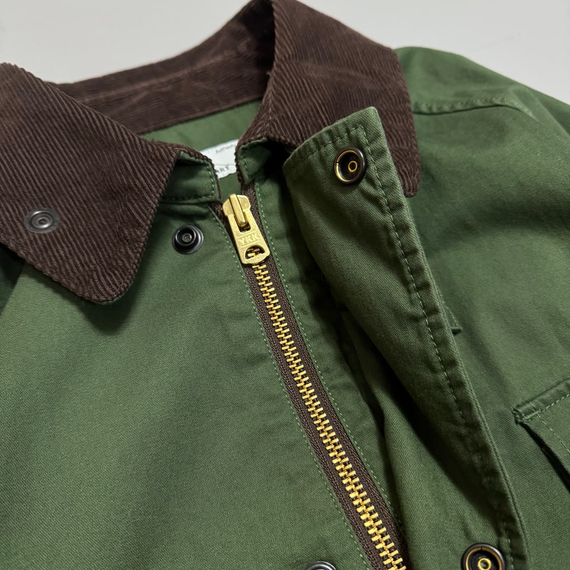 레이지블루(RAGE BLUE) 올리브컬러 코튼 혼방 코듀로이넥 헌팅 자켓 상품이미지5