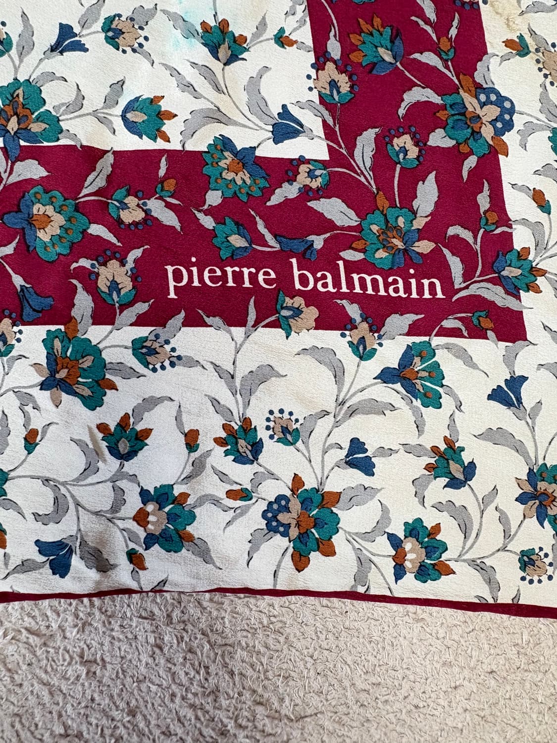 피에르 발망 정품 플로랄 빈티지 스카프 상품이미지1