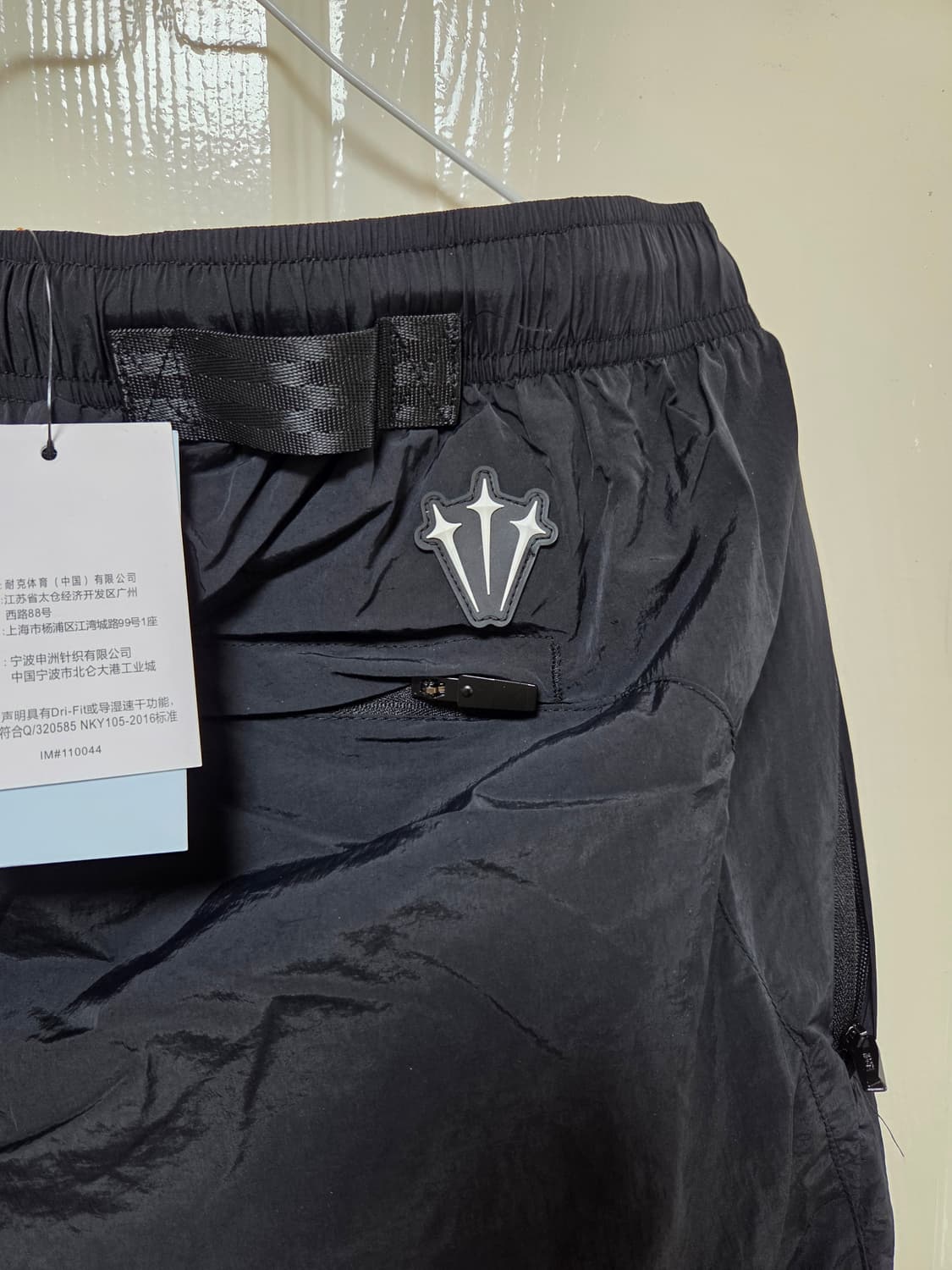 (새상품)나이키 NOCTA 우븐 트랙 팬츠 블랙 M 상품이미지3