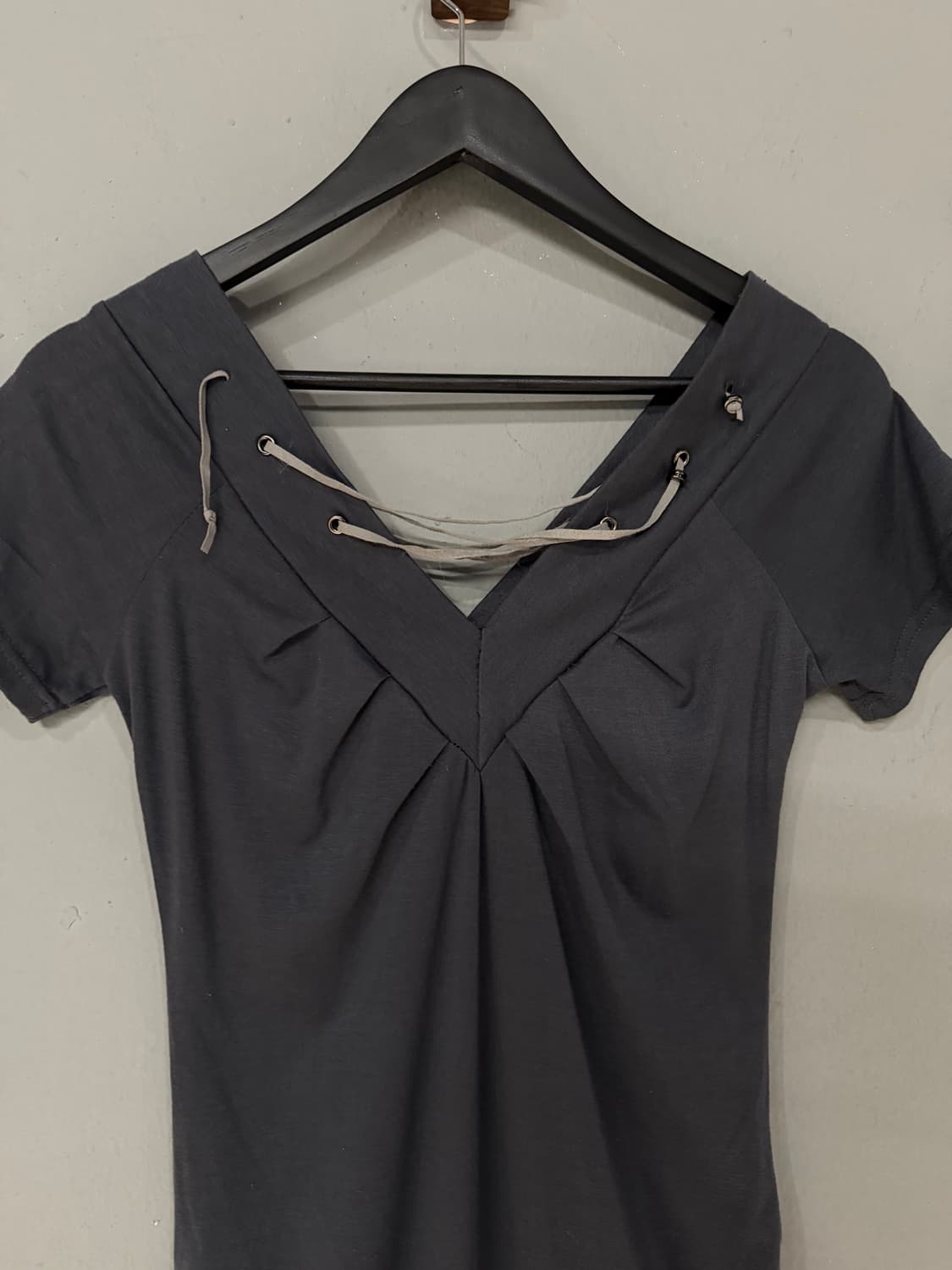 off-shoulder back eyelet shirring top 상품이미지7