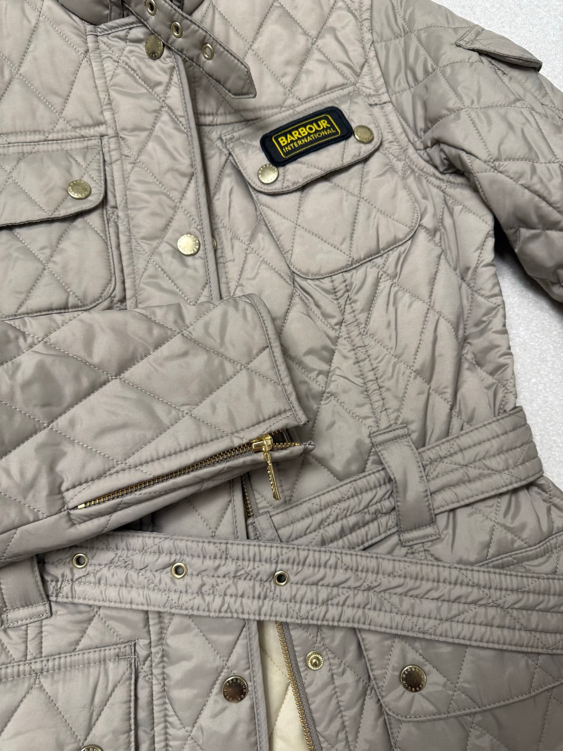 바버 인터내셔널 퀼팅 자켓 S(85) 상품이미지4